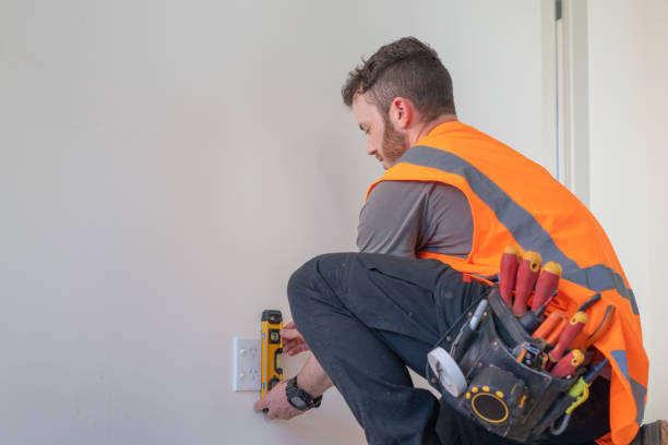 Best Licensed Electrician  in Hauppauge, NY